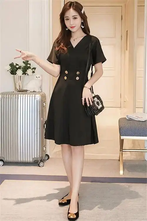 黑色性感连衣裙