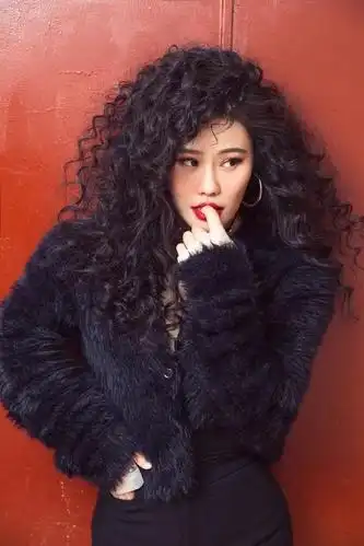 有一种"流行"叫袁娅维的爆炸头,就算是神仙姐姐,也不一定好看