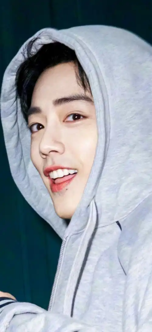 肖战看到了自己的地广##肖战##肖战晒老家日常