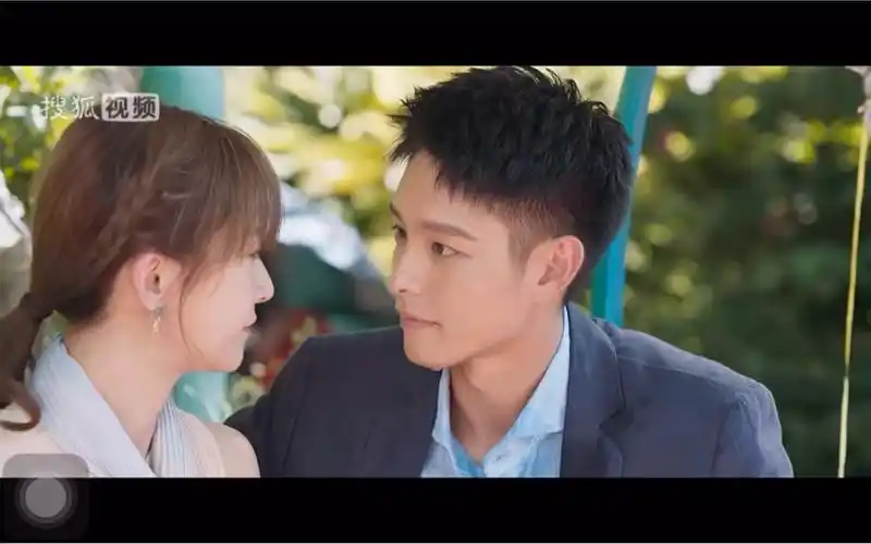 【他在逆光中告白】厉腾×阮念初 羞耻对话cut_哔哩哔哩_bilibili