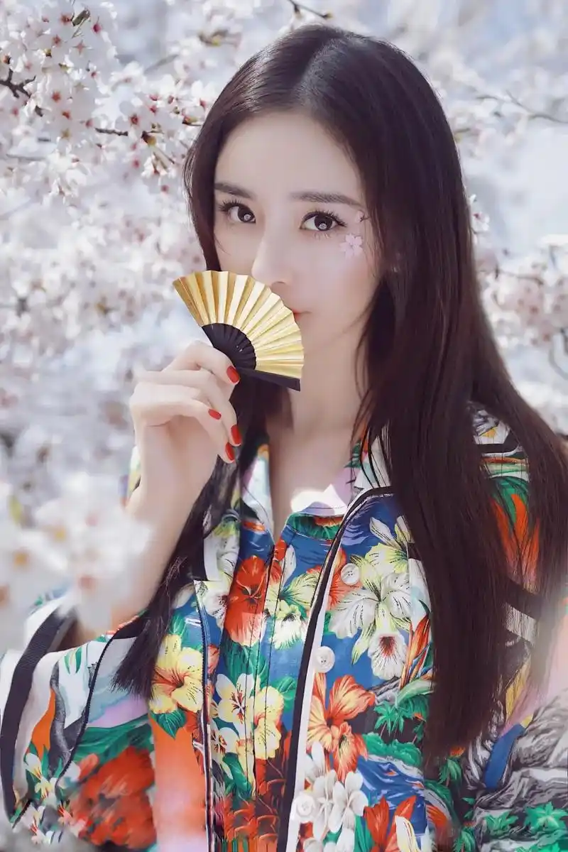 杨幂大幂幂身材火辣可甜可颜从头美到脚的女神高清壁纸