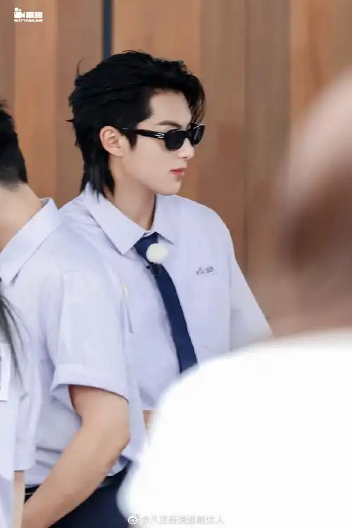 王鹤棣狼尾发型梦回道明寺##王鹤棣校服狼尾造型梦回道明寺