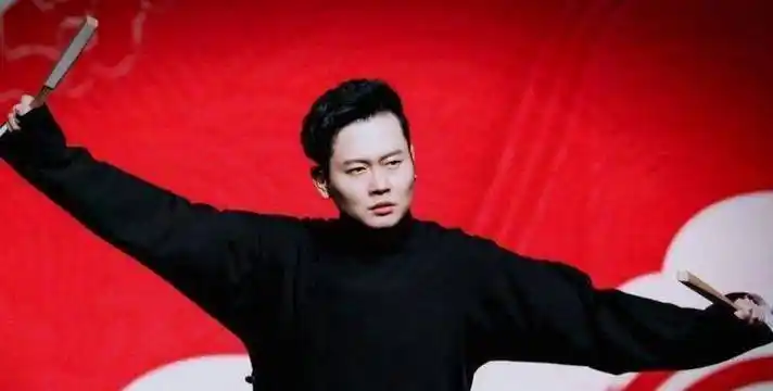 也是小编最喜欢的一位,而如今七队也是最受大家欢迎的,其中有周九良