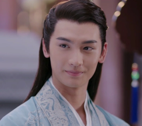 斛珠夫人黄俊捷太帅了虽然只是打酱油但却让人眼前一亮