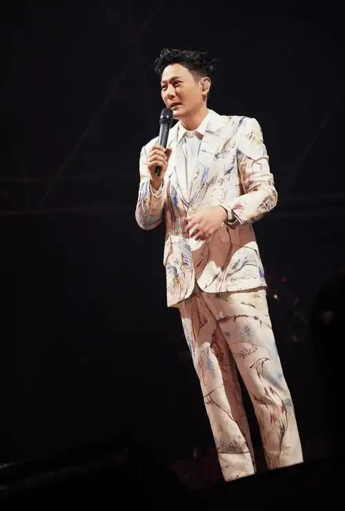 张信哲再次征服金华,未来式2.0掀起狂潮