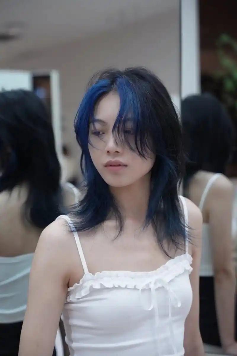 女生狼尾发型, 喜欢又a又飒风格的姐妹千万不要错过这个发型!