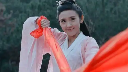 《青云志》第7集04:田灵儿手持琥珀红绫战胜朝阳峰弟子,赢得台下阵阵