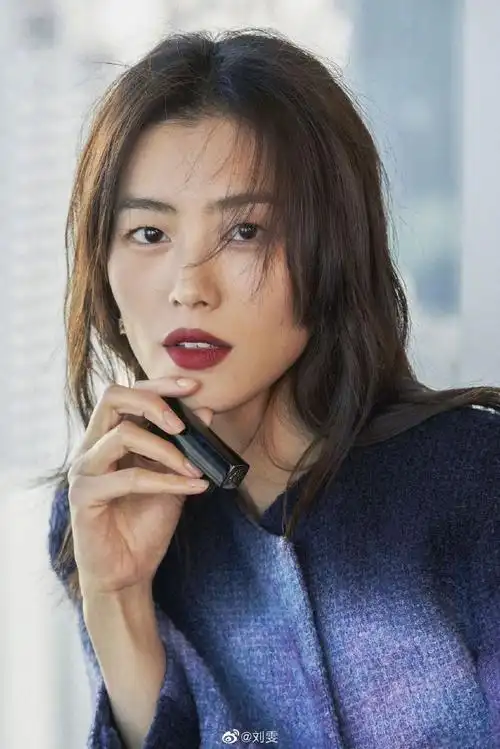 2021,愿我们如狮子般,热情,无畏,真诚生活,自由行走.