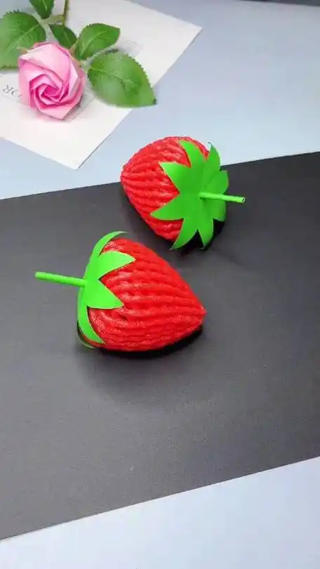 教你制作可爱的小草莓,简单易学,快来试试吧~(小熊熊手工)人民网的