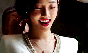 从土妞到爆款风向标,宋佳,白百何"连滚带爬"的穿衣进阶路我服!