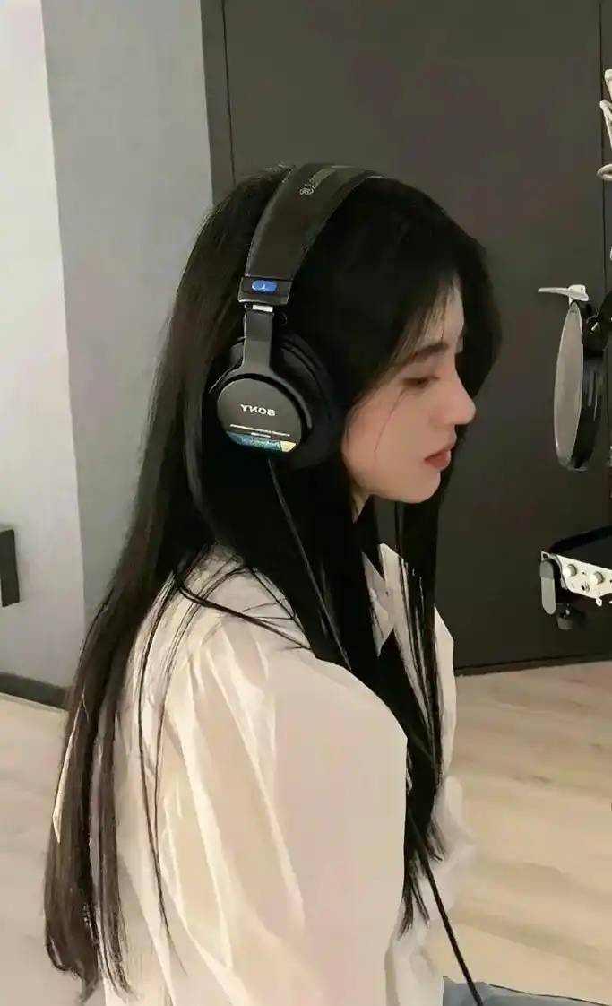 鞠婧祎 #鞠婧祎录音棚侧颜美照 #高清壁纸 #向全世界安利 - 抖音