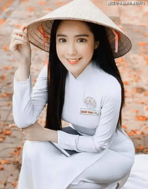 这个中越混血辣妹因身材好颜值高火出圈