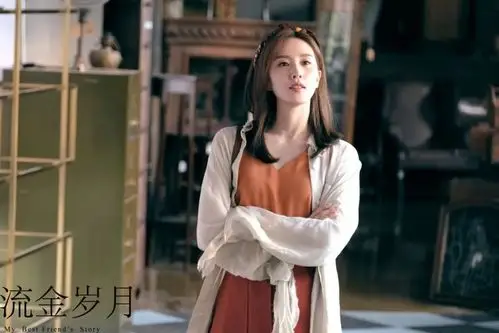 倪妮刘诗诗vs张曼玉钟楚红两版流金岁月造型对比