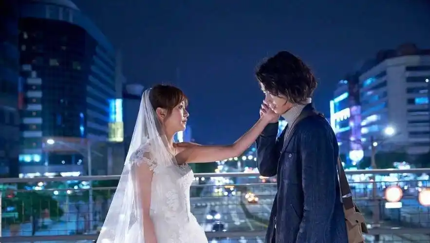 原创比悲伤更悲伤的故事备好纸巾约一场痛快