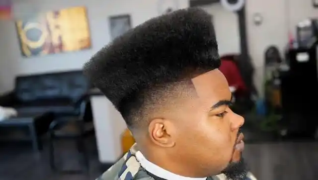 一般男生不敢轻易驾驭的扫帚发型,看着个性又帅气!