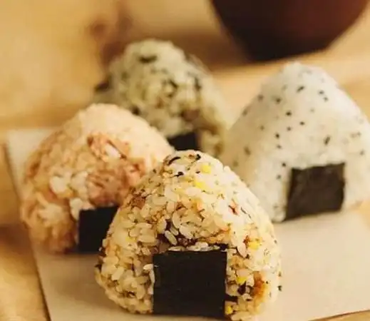 教你在家制作这5款日式饭团,甜咸口味混搭,多样滋味在口中绽放