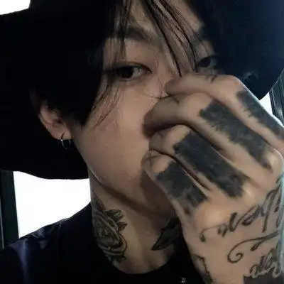 2021款纹身男生头像