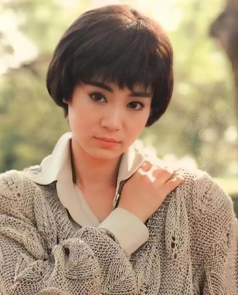 年轻时的刘雪华,名副其实的大美人