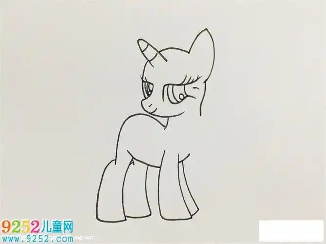 小马利亚里的小马珍奇简笔画