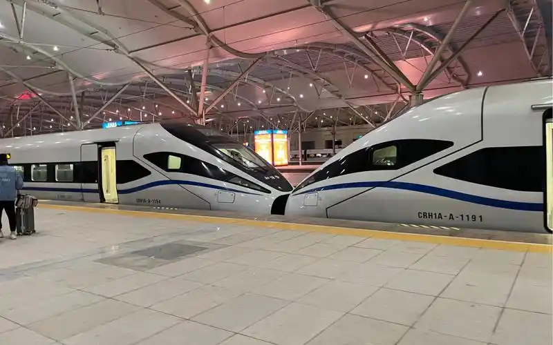 由中国铁路南昌局集团有限公司福州动车段福州南动车运用所的和谐号