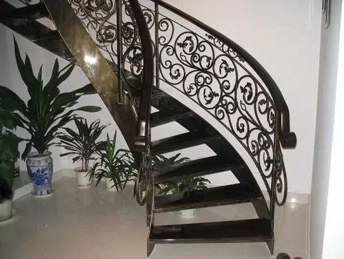 供应银河铁艺铁艺楼梯扶手