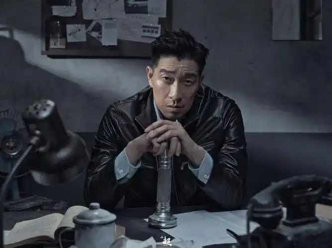 尹超作品 | 【 minibazaar × 除暴 】王千源:与时间较劲