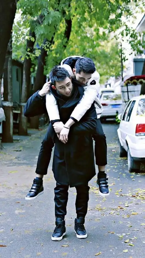 黄景瑜310事件是啥,八卦