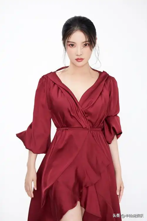 当下娱乐圈身材火爆的女明星,有一个是你心目中的她!