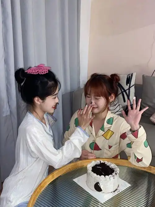 闺蜜生日合拍来咯