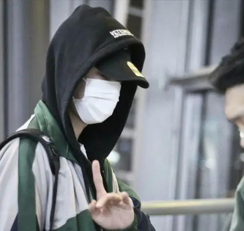 王一博部位头像_娱乐_明星娱乐资讯