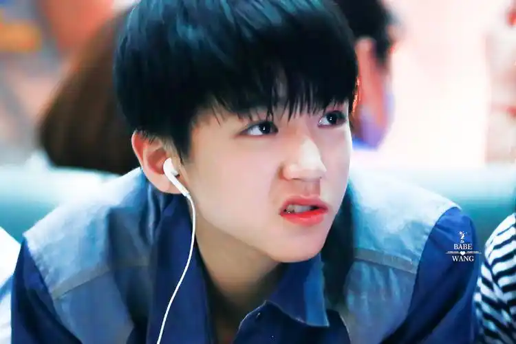 王俊凯笑:😺王俊凯大笑:😸王俊凯笑哭:😹王俊凯生气:😾王俊凯