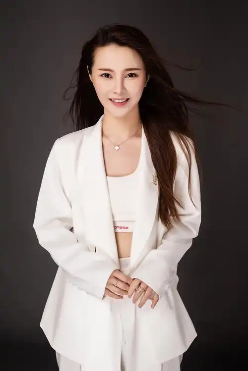 形形象照|摄影|时尚/艺术摄影|简单生活视觉 - 原创作品 - 站酷