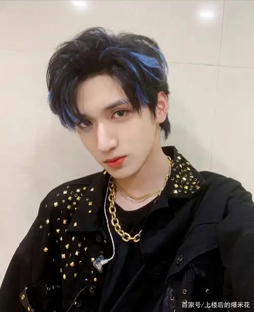 严浩翔,这大眼睛,这三眼皮,过分了吧,我慕了