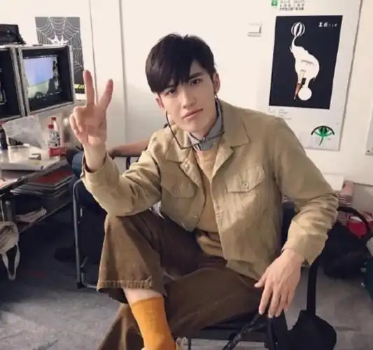 《亲爱的》藏着多少宝藏男孩,郑辉是厦大校草,他还是谢娜徒弟!