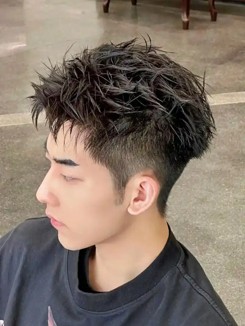 男发 钢夹烫烫弯实际效果很蓬松,让通常由于发量 - 抖音