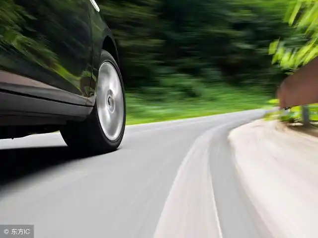 汽车转弯有什么技巧转弯技巧介绍