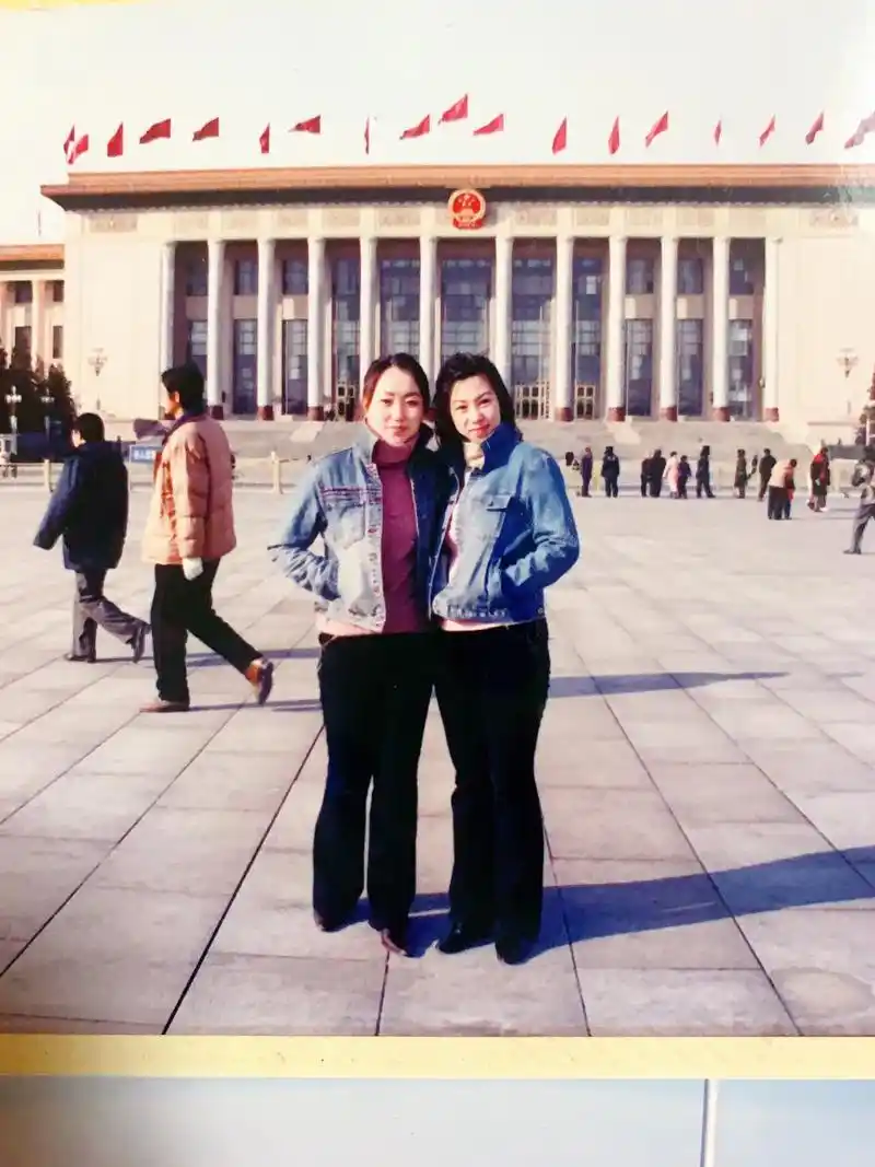 天安门前的老照片拍摄于2004年. 转 - 抖音