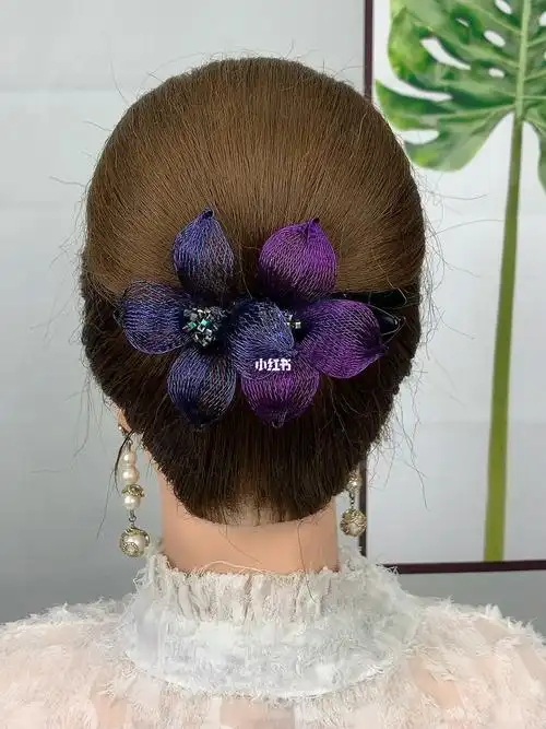 穿旗袍很百搭的盘发