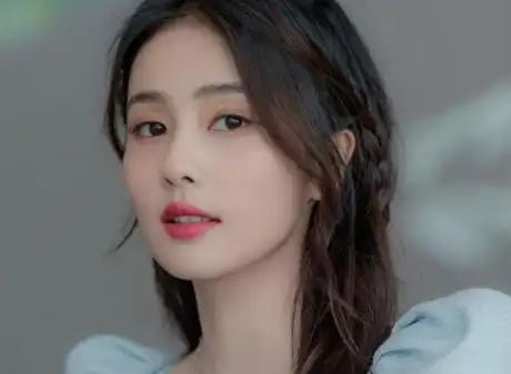 白鹿vs刘诗诗:都老相,为啥有人老气憔悴,有人成熟优雅?