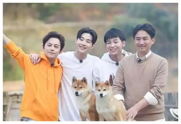 综艺|何炅|张艺兴|湖南卫视|娱乐节目|社交平台|电视剧导演_网易订阅