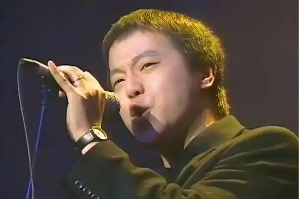 窦唯个人资料简介,不后悔从王菲手中抢走窦唯_犇涌向乾