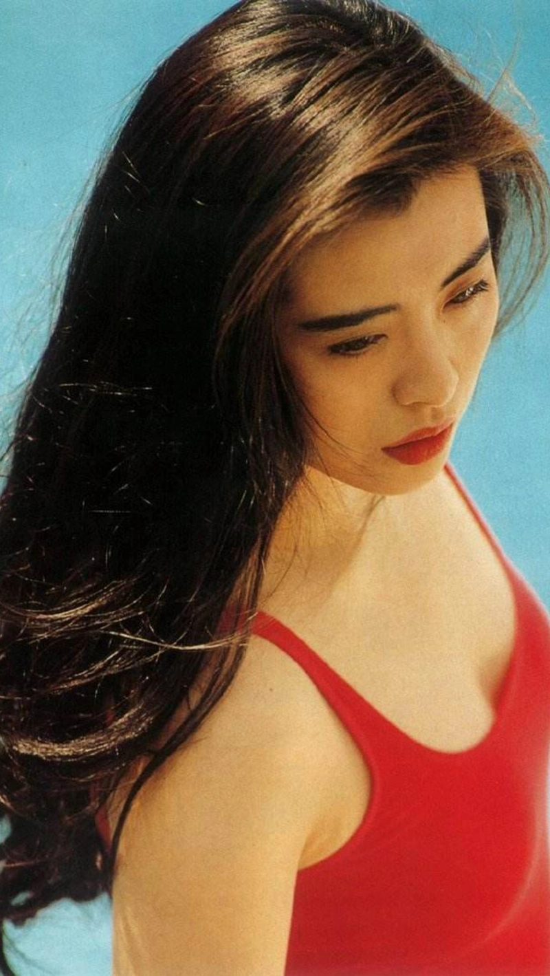 王祖贤时尚唯美写真照,一颦一笑撩动人心