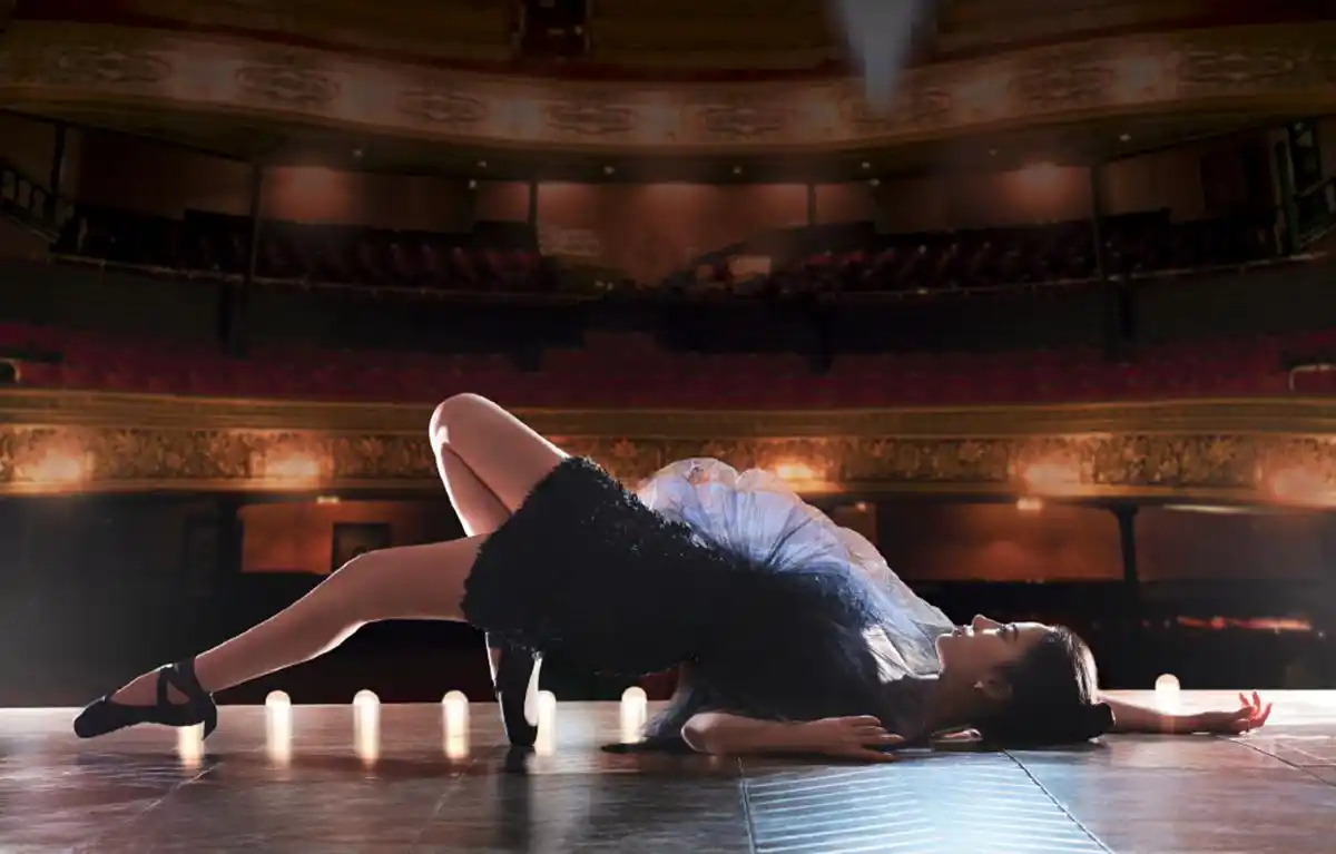 刘亦菲罕见穿舞蹈服秀"芭蕾腰",网友:这姿势我可凹不出来!