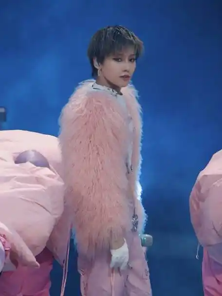 刘雨昕  暮色丨刘雨昕的微博视频