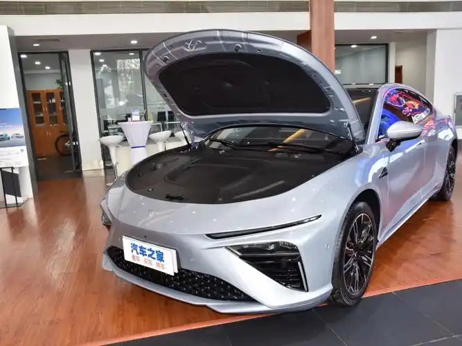 合众汽车 哪吒s 2022款 增程版 1160km 后驱中版