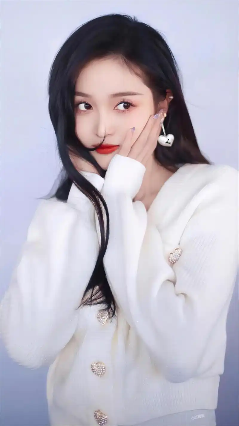 精美图集|吴宣仪惊艳写真