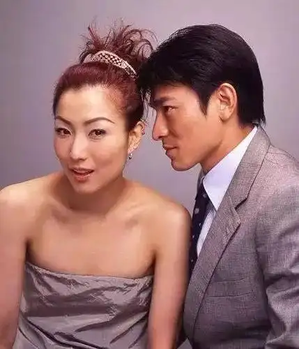 《龙凤斗》 刘德华:郑秀文,她是唯一可以使我越轨的女人.