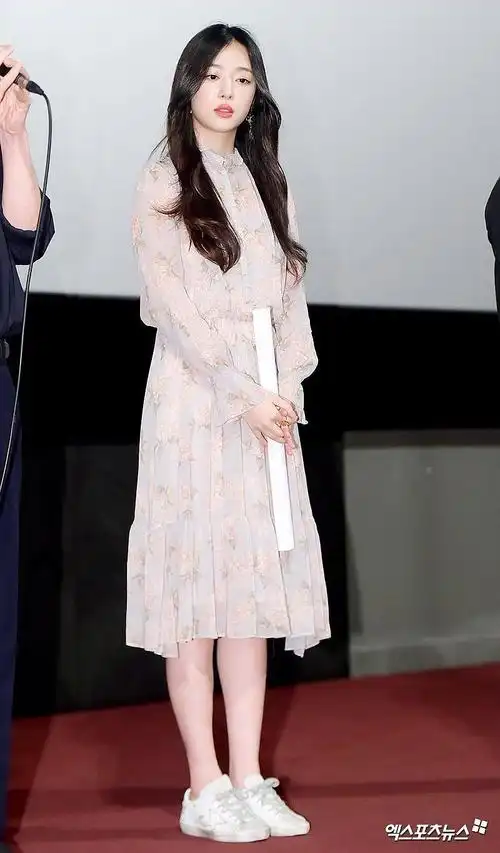 慎入雪莉在电影real的一场浴缸戏份cut非露胸片段