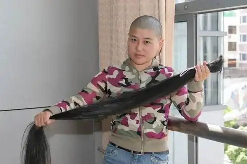 《 图片//超级长发女"小红"被剃光头之全程实录 ...