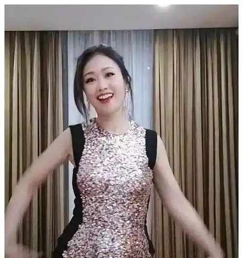 状态令人唏嘘,曾被称"古装皇后"_陈小春_网友_张一山